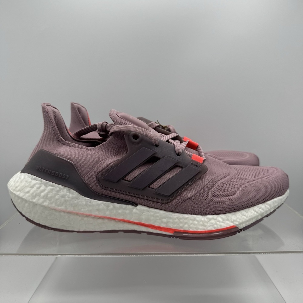 Brand New Adidas Ultraboost 22 GX5588 White Mauve  Turbo Shoes Women's Size 11